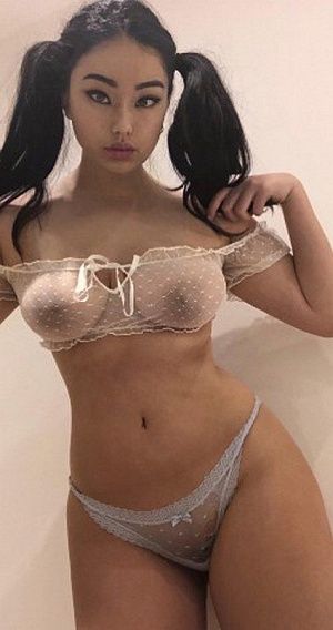 Фото Алсу, 21 лет